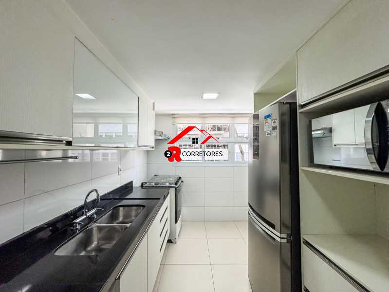 Apartamento à venda com 3 quartos, 199m² - Foto 24