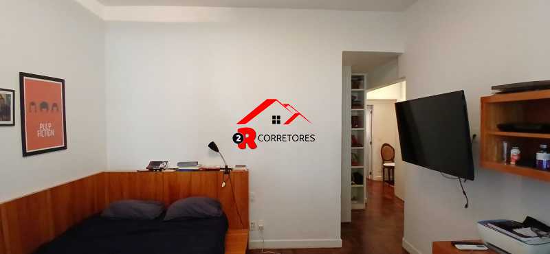Apartamento à venda com 4 quartos, 160m² - Foto 7