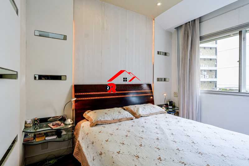 Apartamento à venda com 3 quartos, 150m² - Foto 7