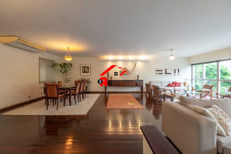 Apartamento à venda com 4 quartos, 238m² - Foto 1
