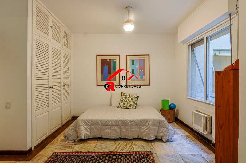 Apartamento à venda com 4 quartos, 238m² - Foto 13