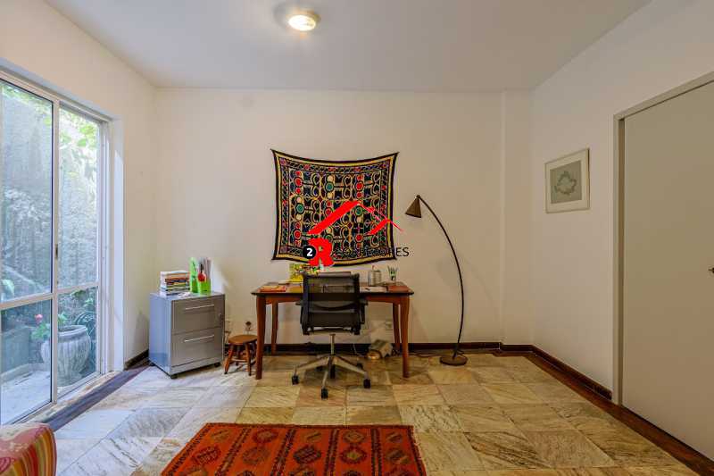 Apartamento à venda com 4 quartos, 238m² - Foto 14