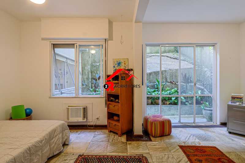 Apartamento à venda com 4 quartos, 238m² - Foto 15