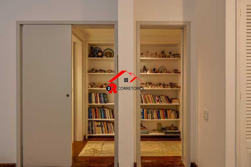Apartamento à venda com 4 quartos, 238m² - Foto 16