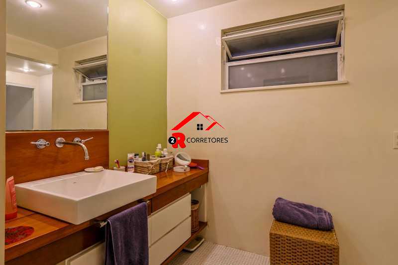 Apartamento à venda com 4 quartos, 238m² - Foto 21
