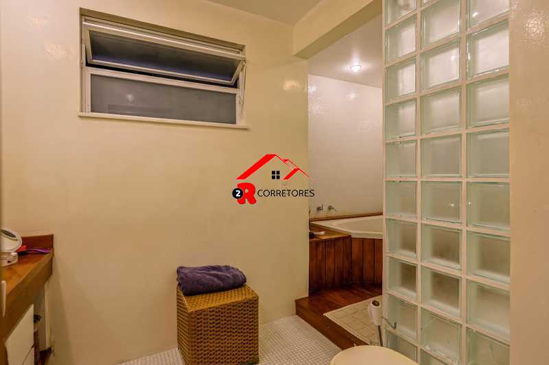 Apartamento à venda com 4 quartos, 238m² - Foto 22
