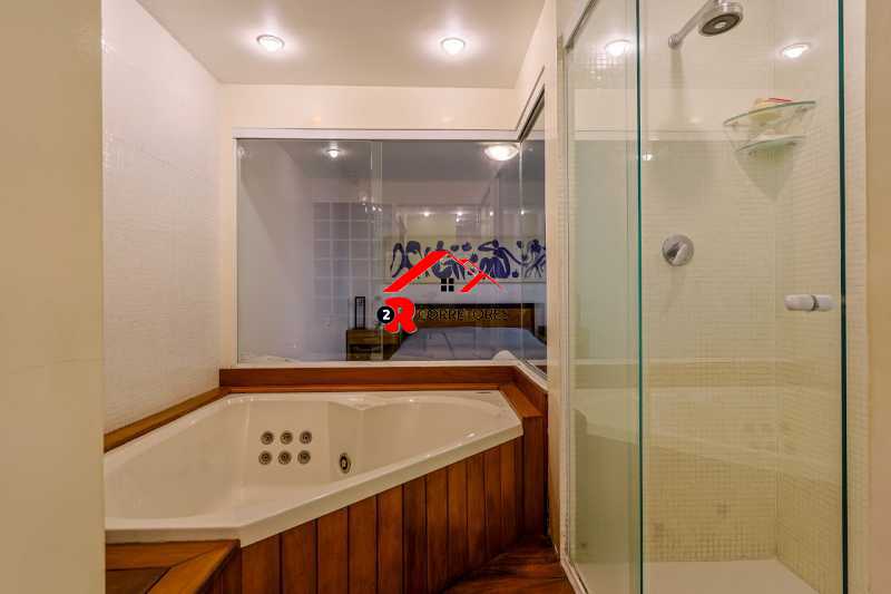 Apartamento à venda com 4 quartos, 238m² - Foto 23