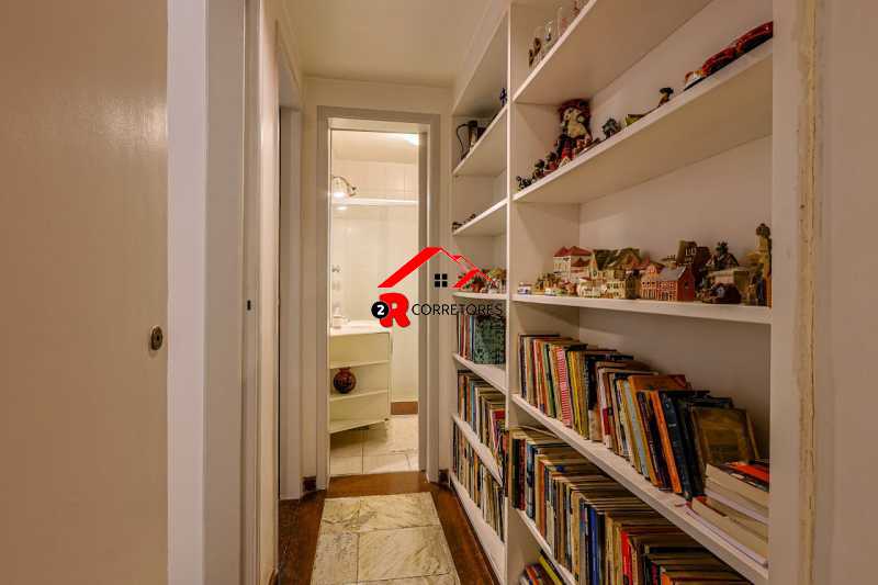 Apartamento à venda com 4 quartos, 238m² - Foto 27