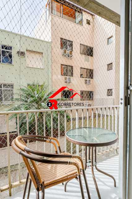 Apartamento à venda com 3 quartos, 91m² - Foto 3