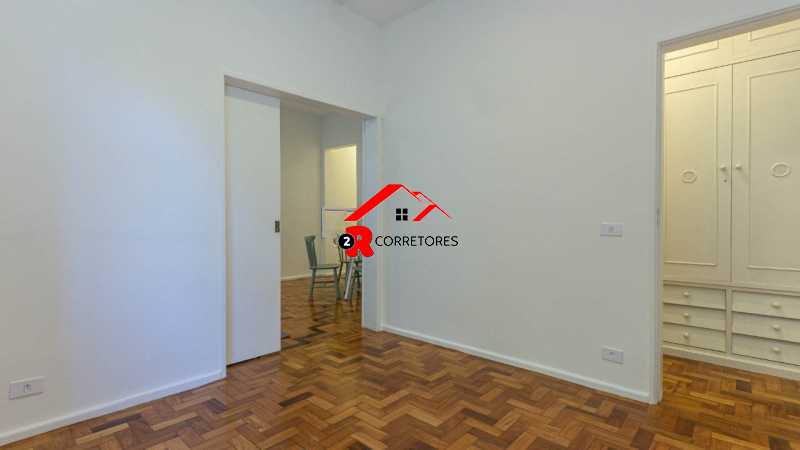 Apartamento à venda com 2 quartos, 66m² - Foto 3