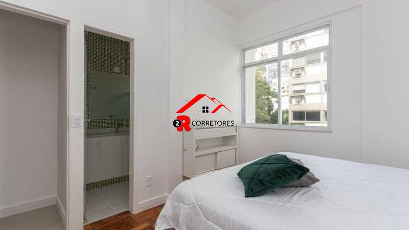 Apartamento à venda com 2 quartos, 71m² - Foto 4