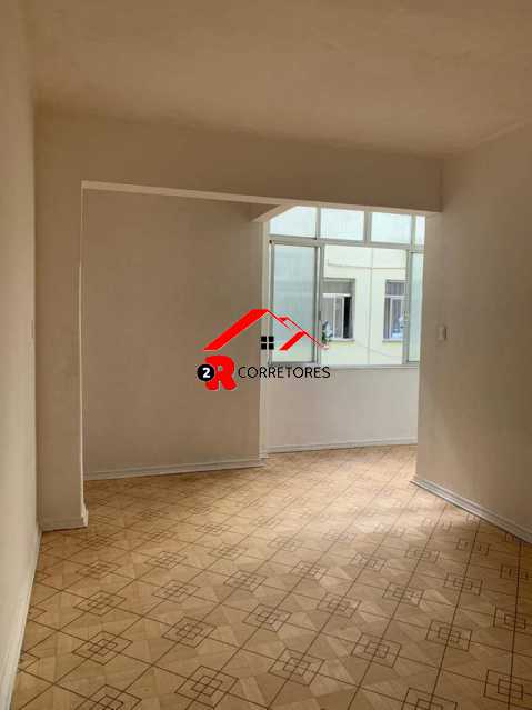 Apartamento à venda com 3 quartos, 100m² - Foto 1