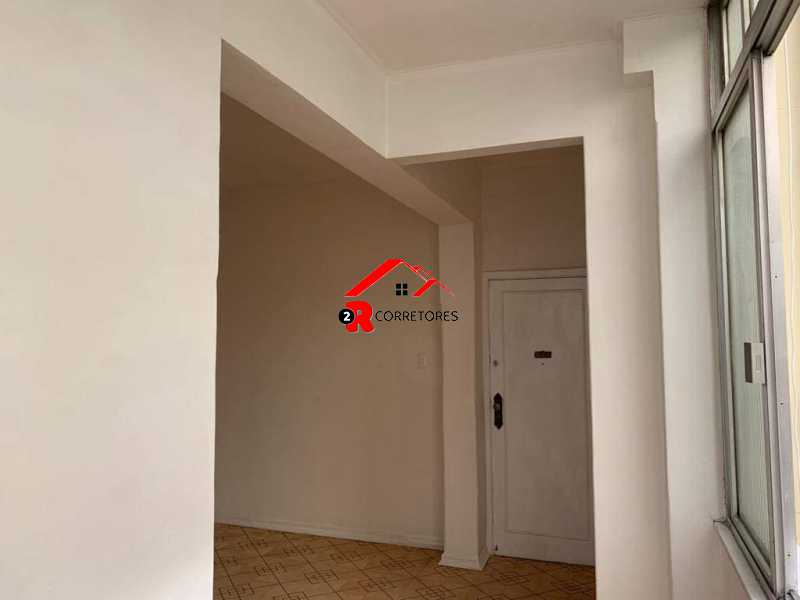 Apartamento à venda com 3 quartos, 100m² - Foto 4