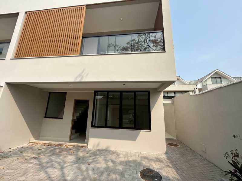 Casa de Condomínio à venda com 4 quartos, 285m² - Foto 10