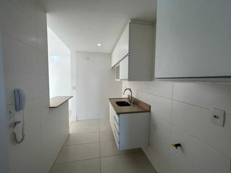 Apartamento à venda com 2 quartos, 82m² - Foto 11