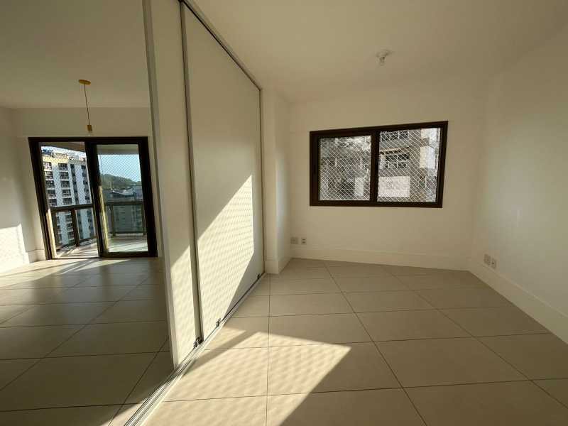 Apartamento à venda com 2 quartos, 82m² - Foto 4