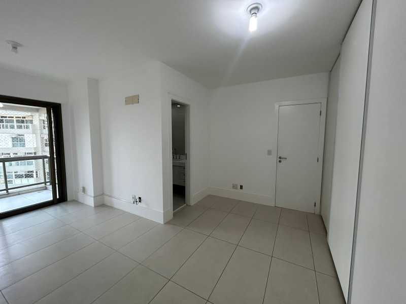 Apartamento à venda com 2 quartos, 82m² - Foto 19