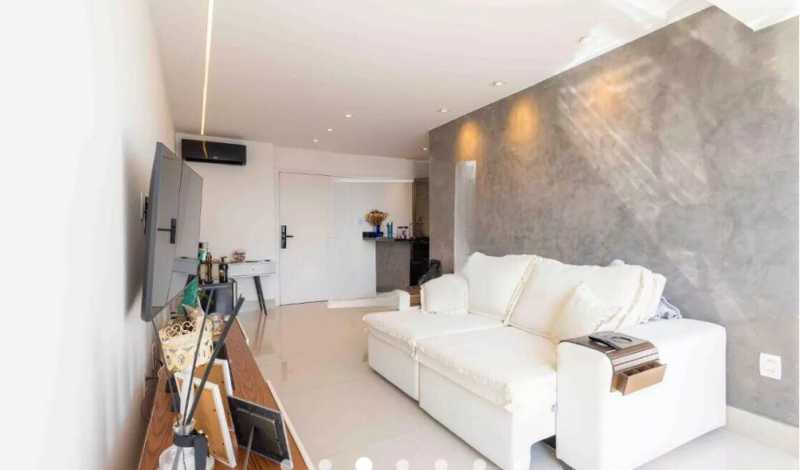 Apartamento à venda com 2 quartos, 72m² - Foto 4