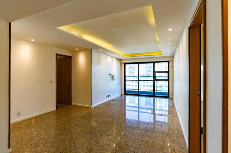 Apartamento à venda com 4 quartos, 139m² - Foto 4