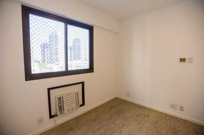 Apartamento à venda com 4 quartos, 139m² - Foto 14