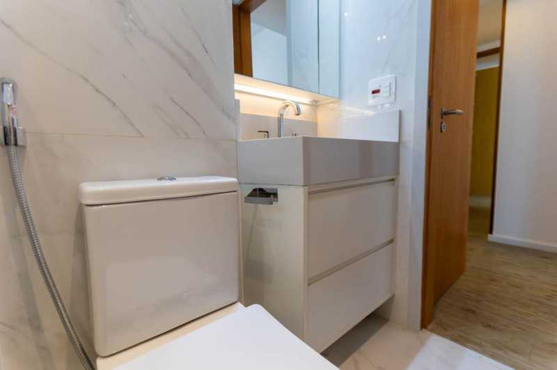 Apartamento à venda com 4 quartos, 139m² - Foto 16