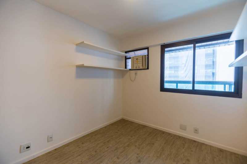 Apartamento à venda com 4 quartos, 139m² - Foto 19