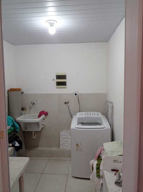 Casa de Condomínio à venda com 3 quartos, 210m² - Foto 27