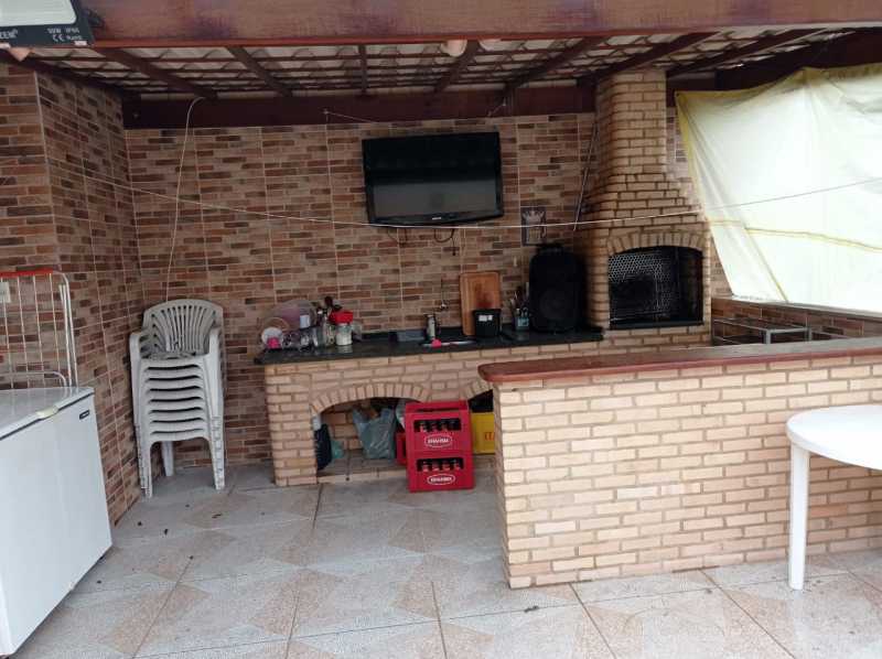 Casa de Condomínio à venda com 3 quartos, 210m² - Foto 18