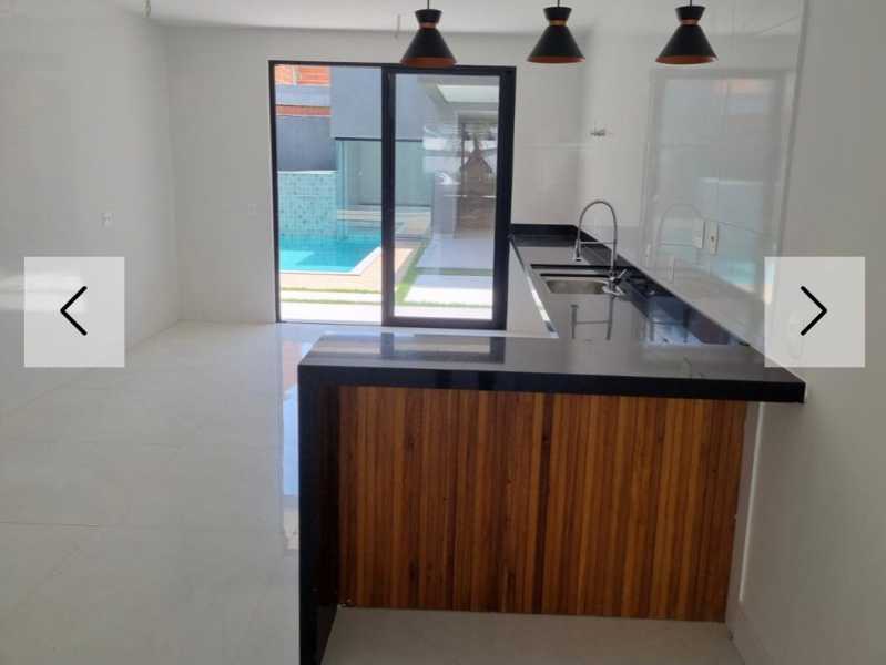 Casa de Condomínio à venda com 4 quartos, 350m² - Foto 9