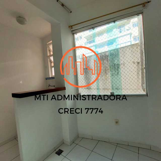 Apartamento para alugar com 2 quartos, 65m² - Foto 23