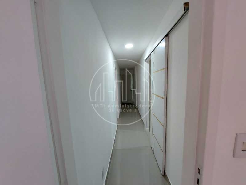 Apartamento à venda com 3 quartos, 110m² - Foto 1