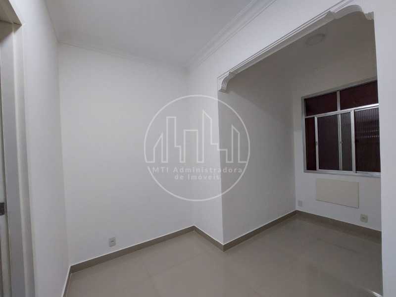 Apartamento à venda com 3 quartos, 110m² - Foto 17