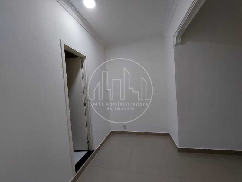 Apartamento à venda com 3 quartos, 110m² - Foto 18