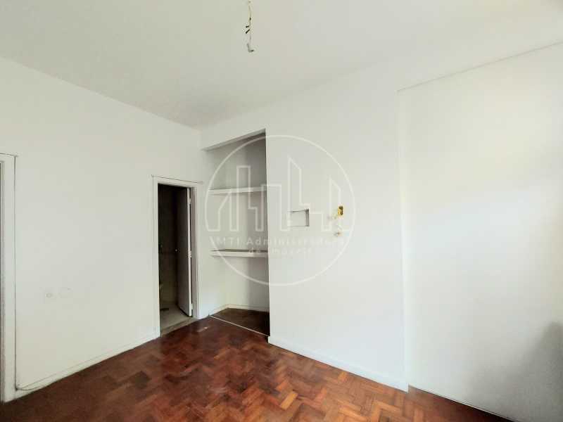 Apartamento à venda com 3 quartos, 135m² - Foto 16