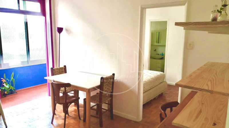 Apartamento à venda com 1 quarto, 43m² - Foto 1