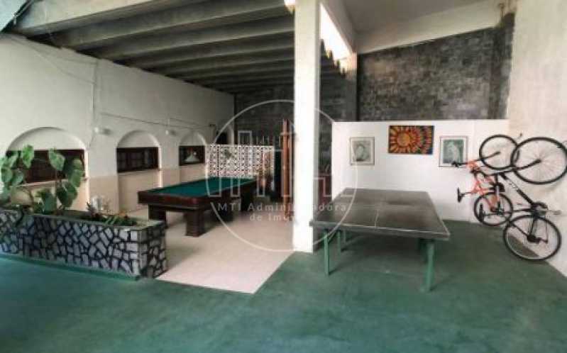 Casa à venda com 5 quartos, 1500m² - Foto 29