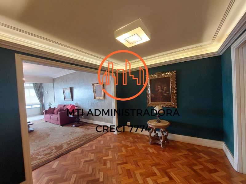 Cobertura à venda com 4 quartos, 523m² - Foto 2