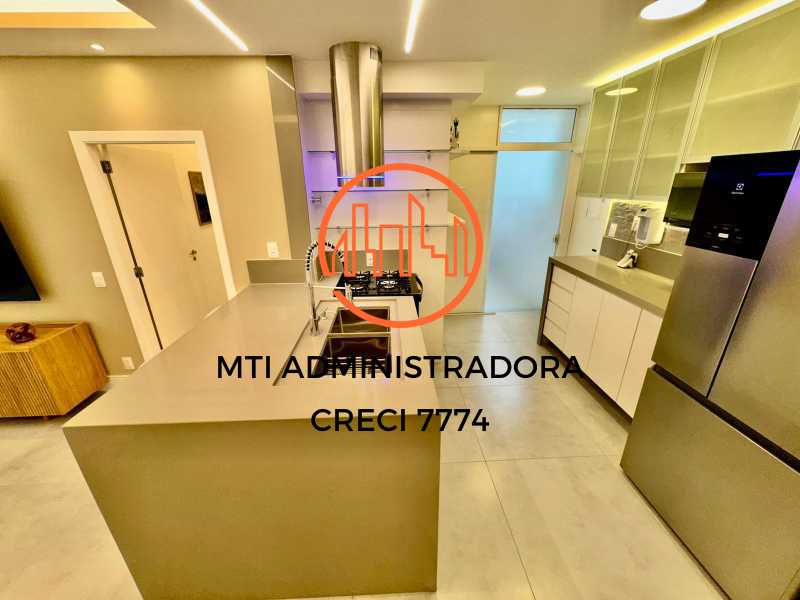 Apartamento à venda com 3 quartos, 115m² - Foto 23