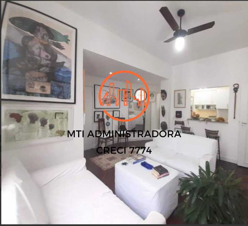 Apartamento à venda com 2 quartos, 70m² - Foto 1