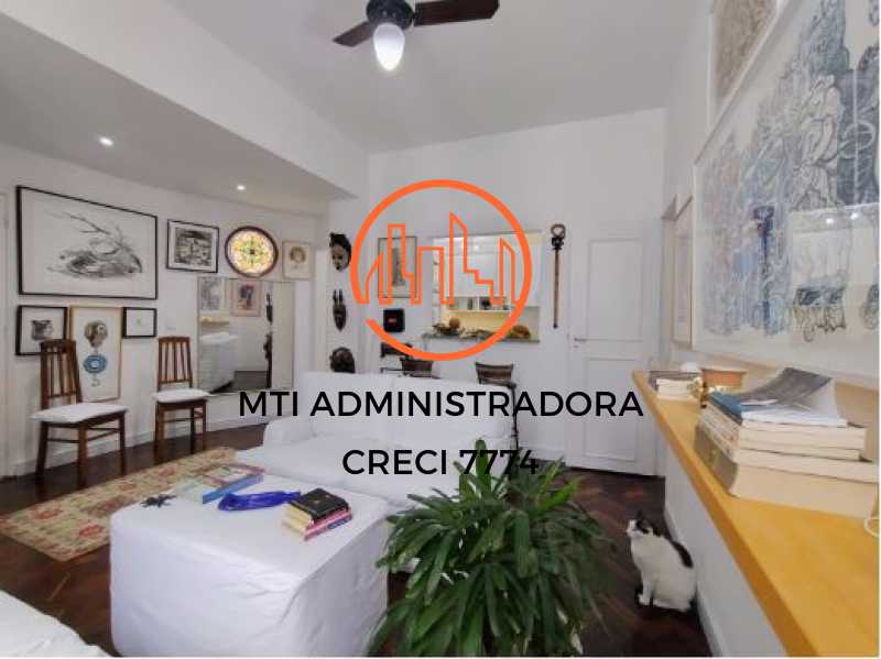 Apartamento à venda com 2 quartos, 70m² - Foto 7