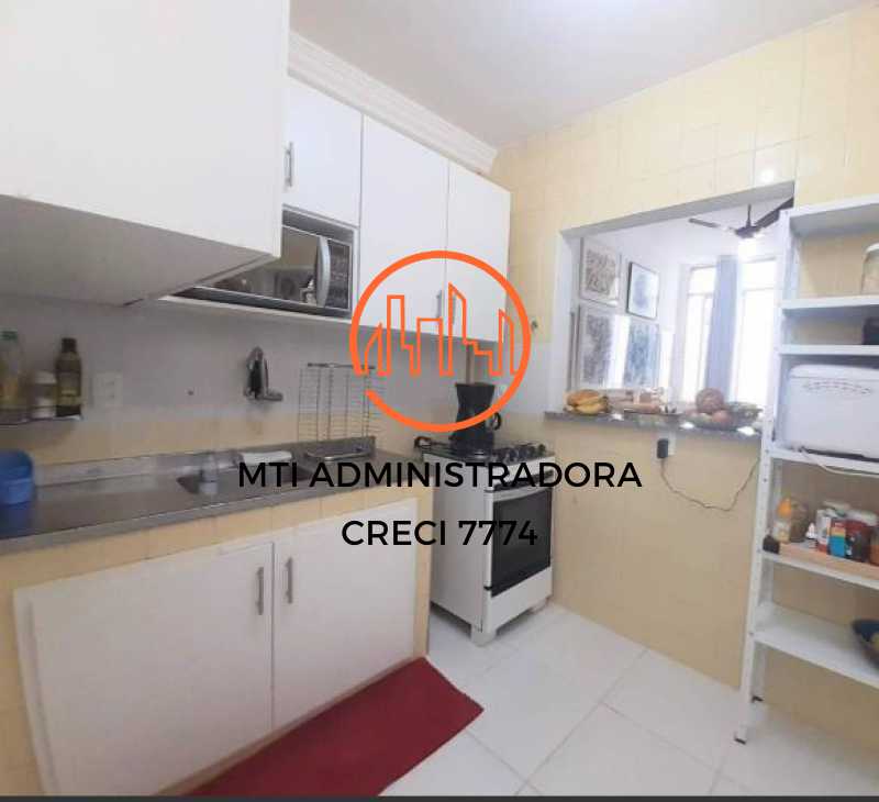 Apartamento à venda com 2 quartos, 70m² - Foto 19