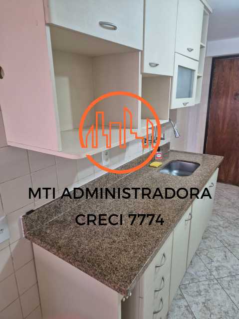 Apartamento à venda com 3 quartos, 91m² - Foto 18