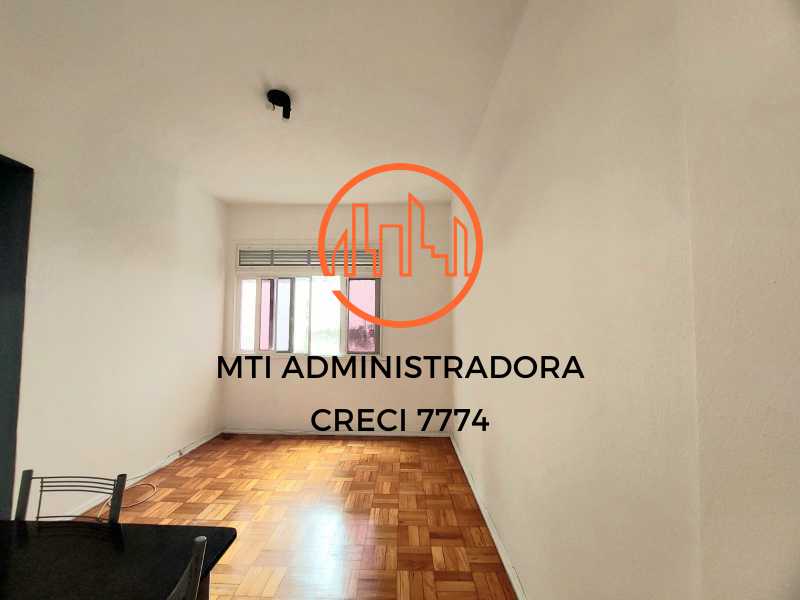 Apartamento para alugar com 1 quarto, 48m² - Foto 4