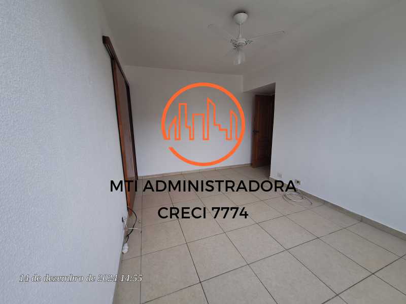 Apartamento para alugar com 2 quartos, 61m² - Foto 4