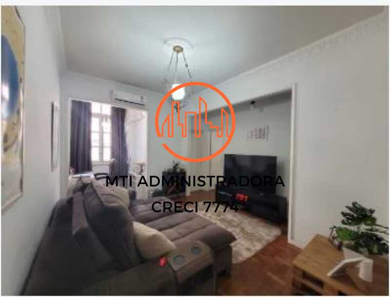 Apartamento à venda com 2 quartos, 75m² - Foto 2