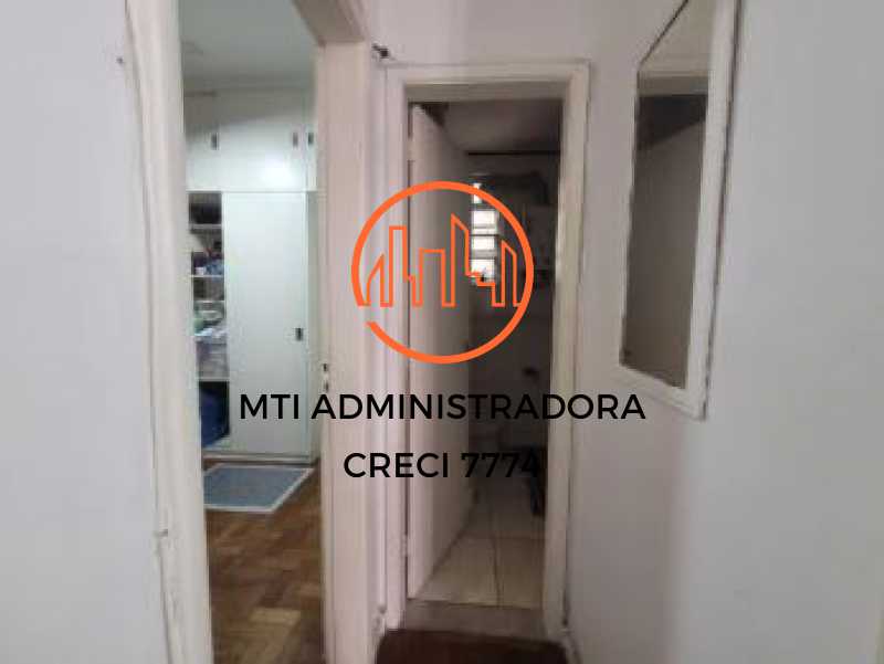 Apartamento à venda com 2 quartos, 75m² - Foto 9