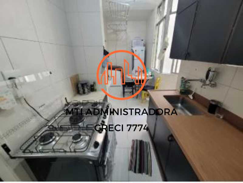 Apartamento à venda com 2 quartos, 75m² - Foto 14