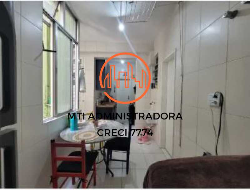 Apartamento à venda com 2 quartos, 75m² - Foto 16