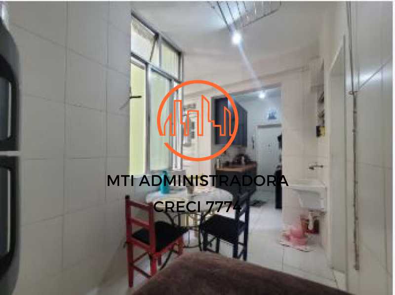 Apartamento à venda com 2 quartos, 75m² - Foto 15