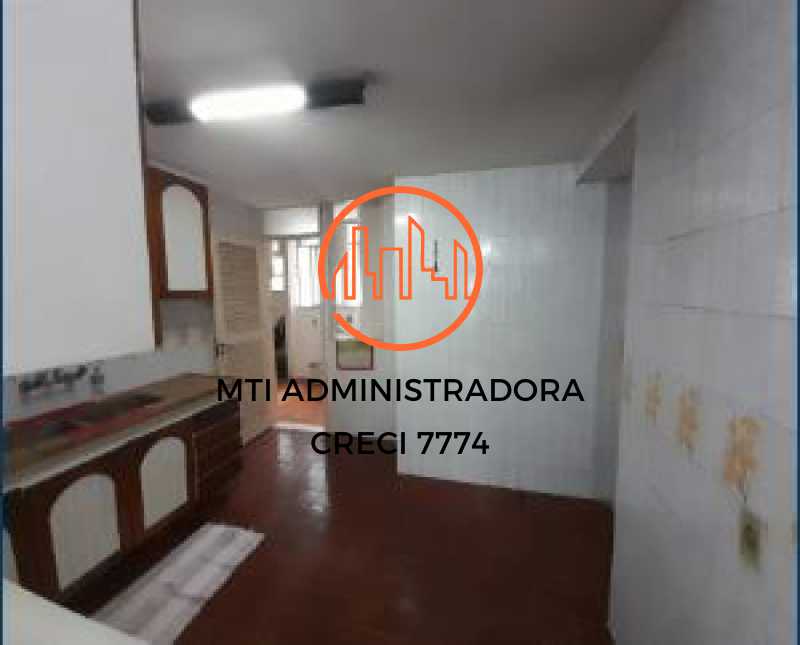 Apartamento à venda com 3 quartos, 120m² - Foto 17